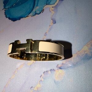 Clic H Bracelet in Cream and Gold